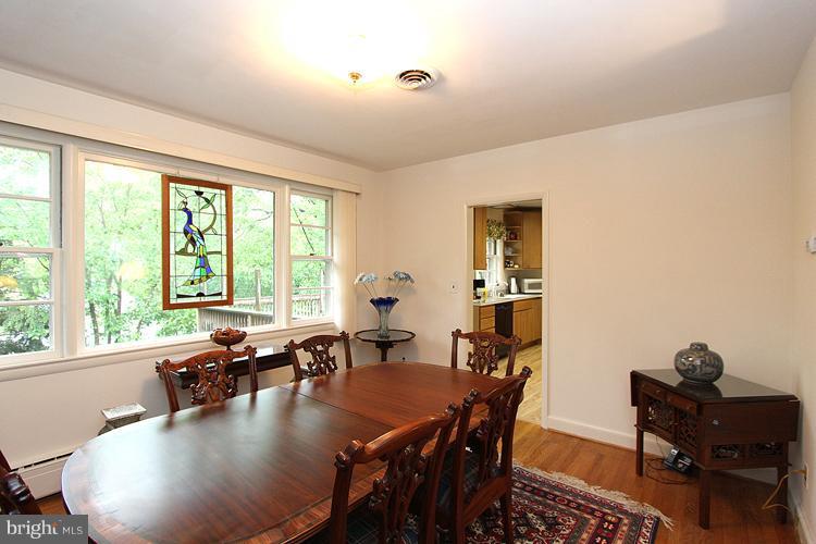 6100 Walhonding Road Bethesda, MD 20816 - Photo 24 of 30 Dining Room