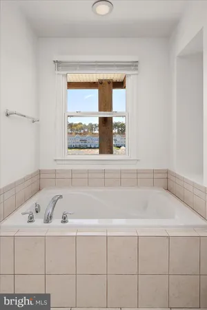 $639,900 | 10900 Holystone Lane, Unit 102, Berlin, MD 21811