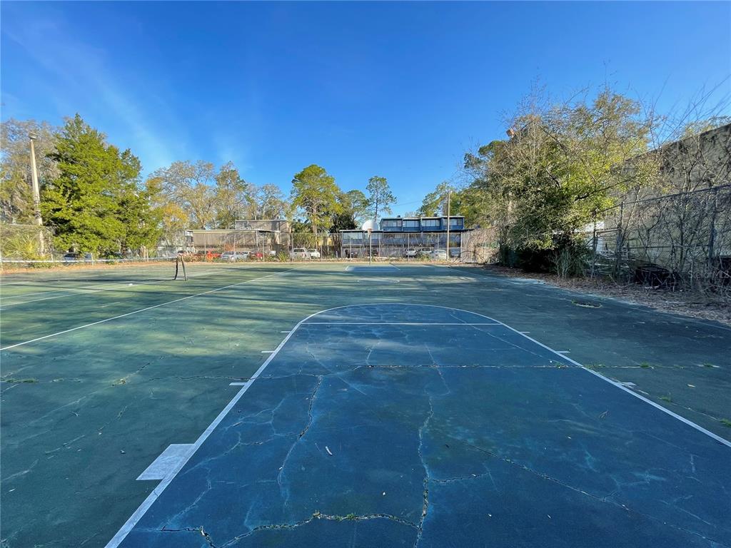 719 Southwest 75th Street, Unit 103 Gainesville, FL 32607 - Photo 37 of 39