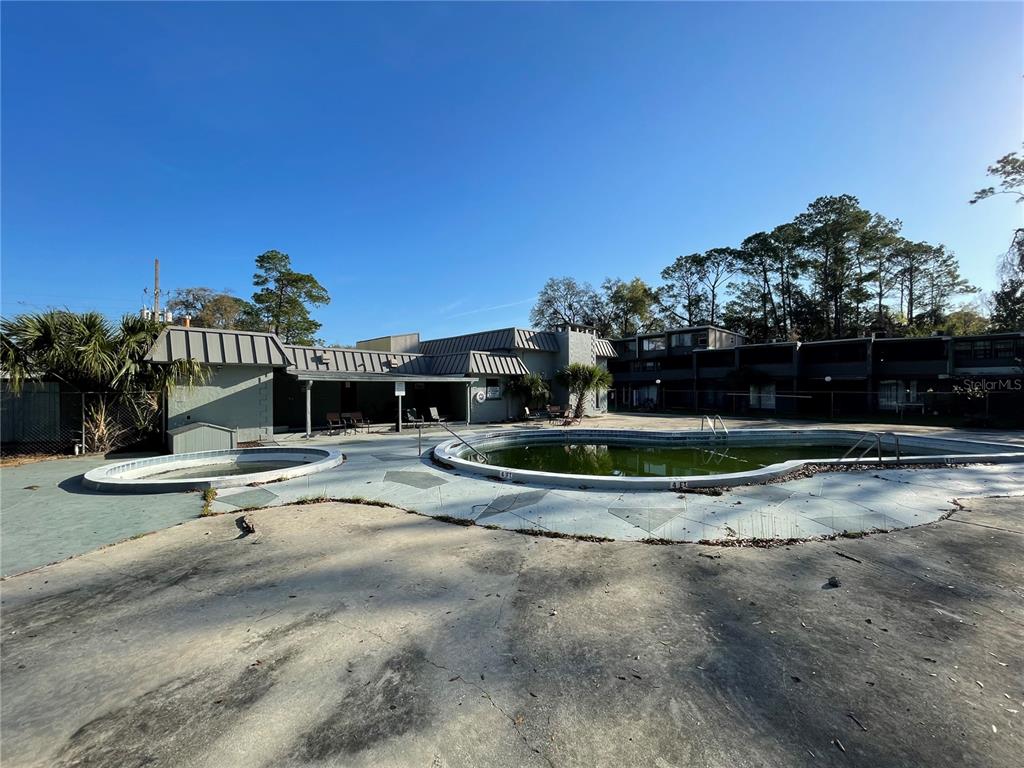 719 Southwest 75th Street, Unit 103 Gainesville, FL 32607 - Photo 38 of 39