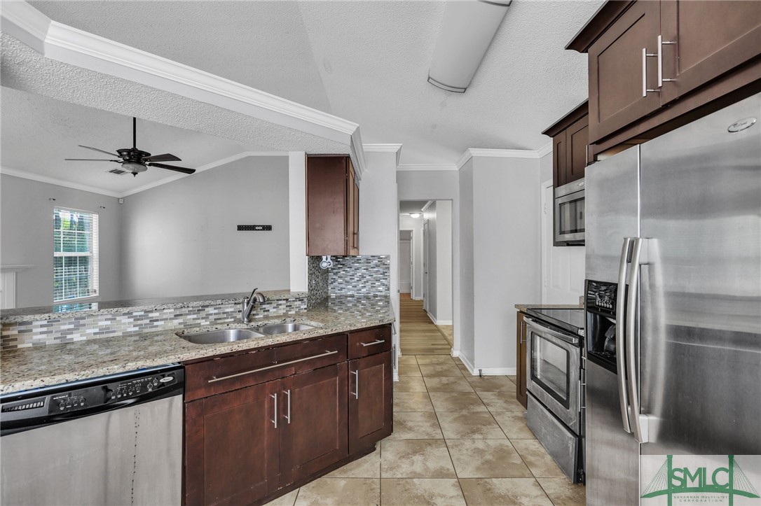 252 Sugar Mill Drive Savannah, GA 31419 - Photo 9 of 40