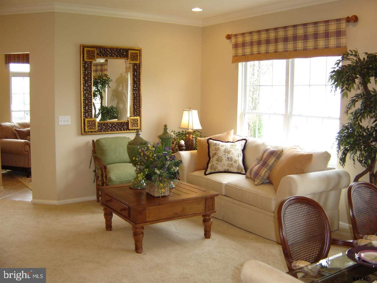 1506 Parvin Road, Unit 5200 Lancaster, PA 17601 - Photo 4 of 11 Gallery Image 4