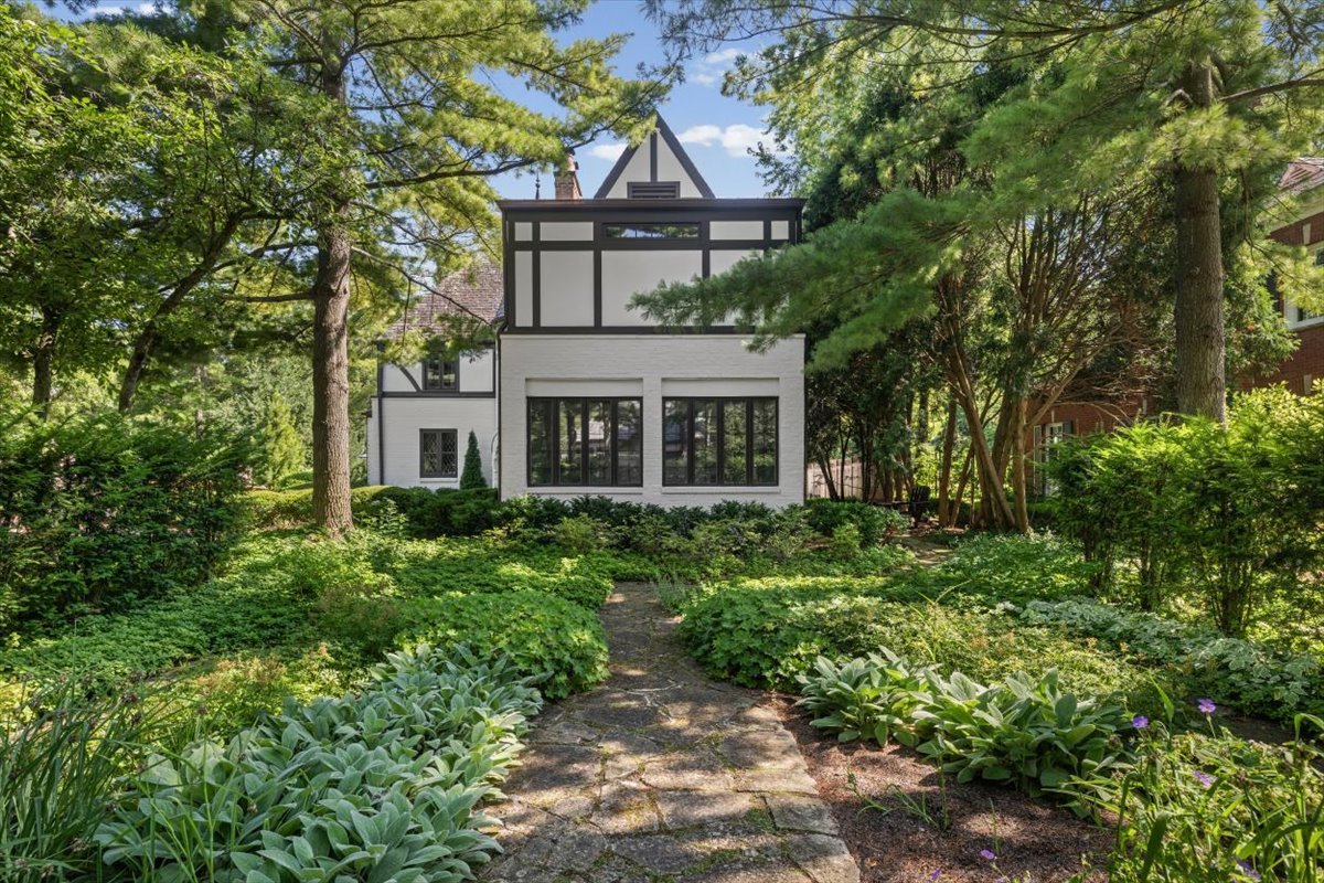 1137 Locust Road Wilmette, IL 60091 - Photo 52 of 63 Gallery Image 52