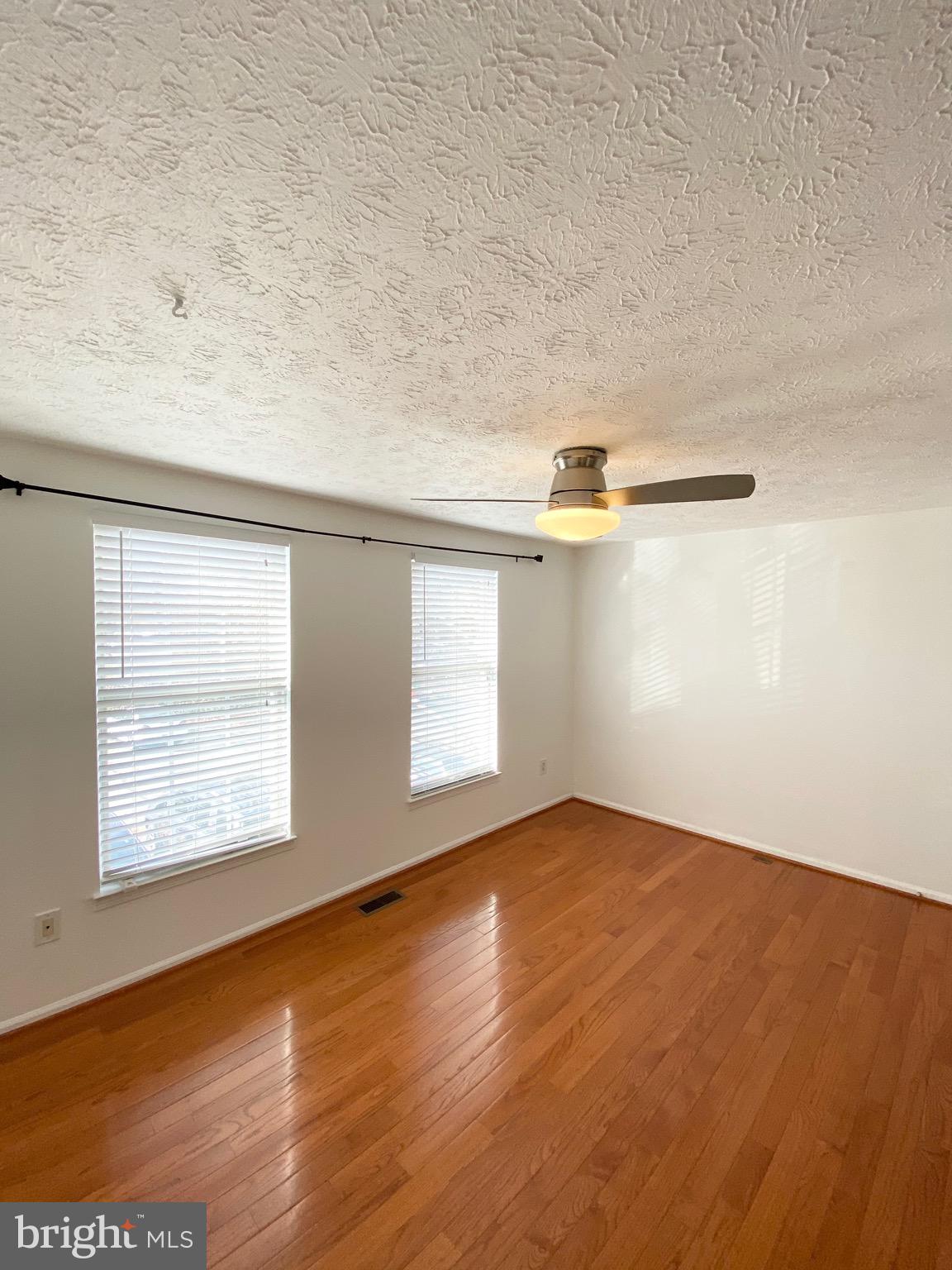 1931 Belmont Ridge Court Reston, VA 20191 - Photo 14 of 31 Gallery Image 14