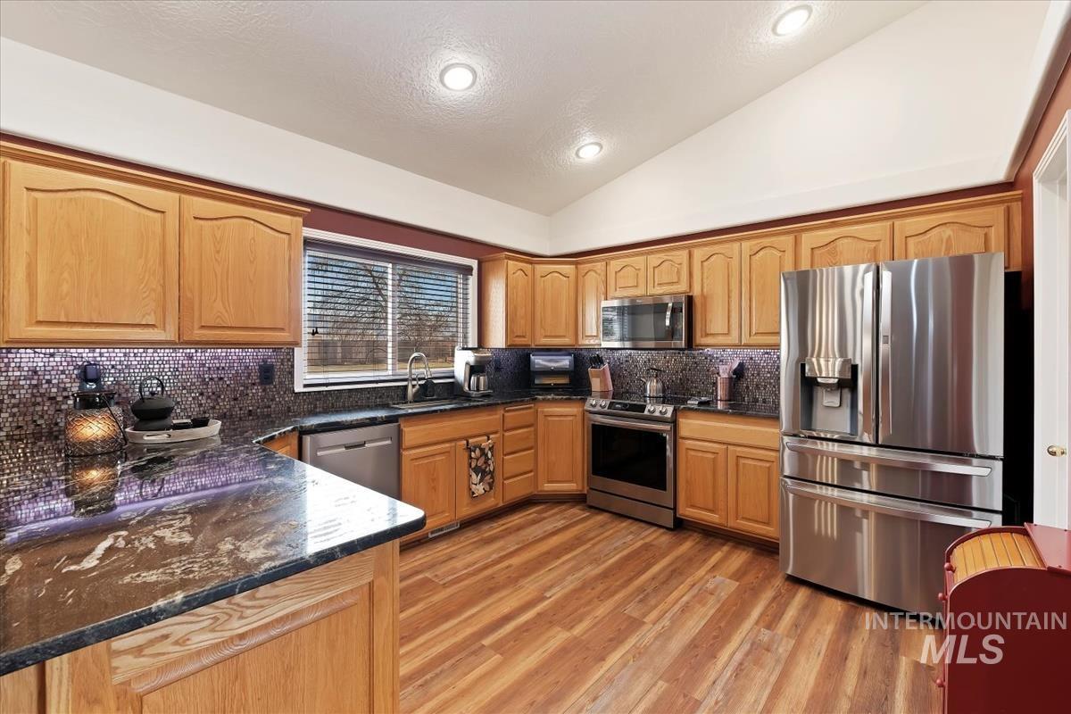 4350 South Redhawk Way Boise, ID 83716 - Photo 2 of 50