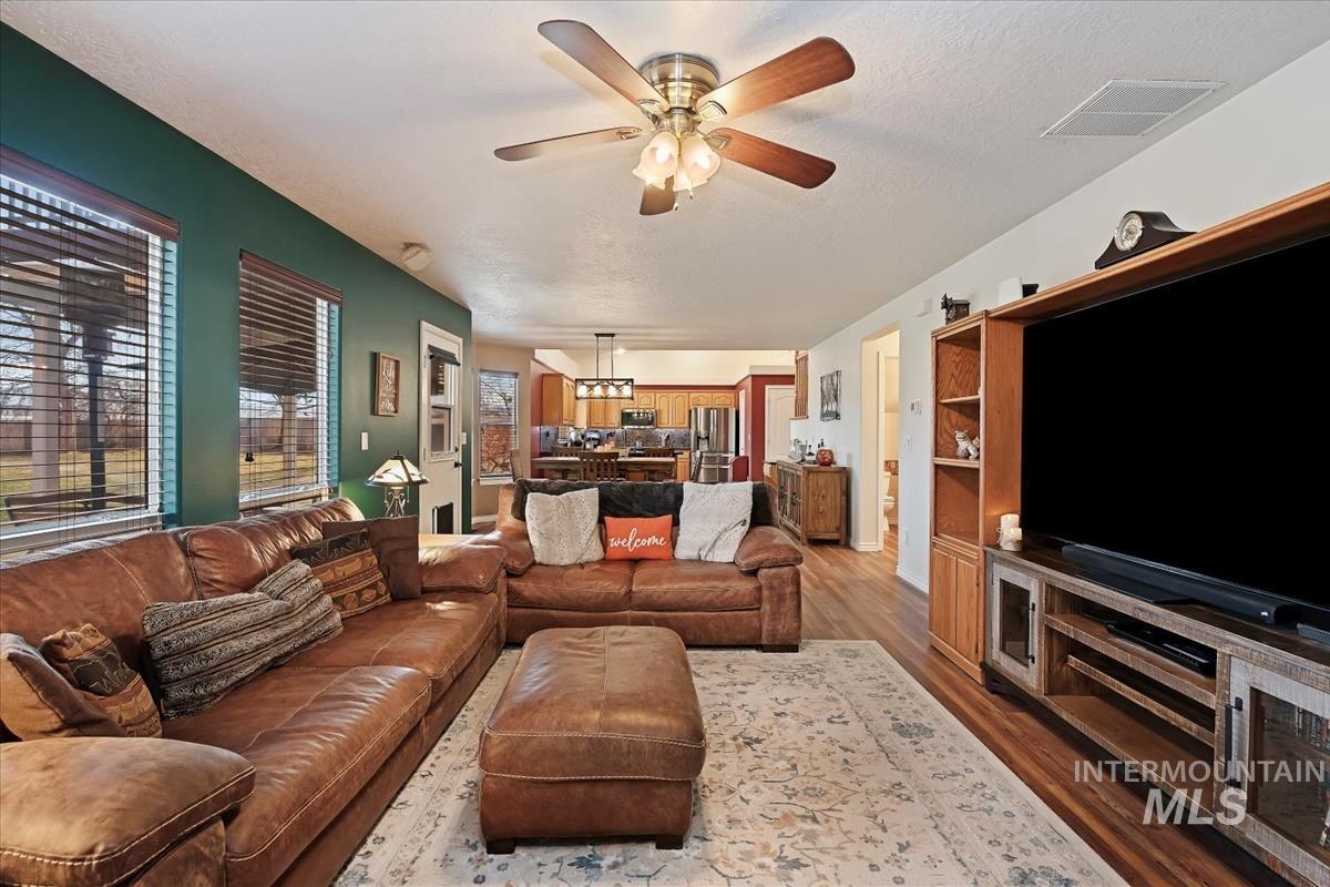 4350 South Redhawk Way Boise, ID 83716 - Photo 25 of 50