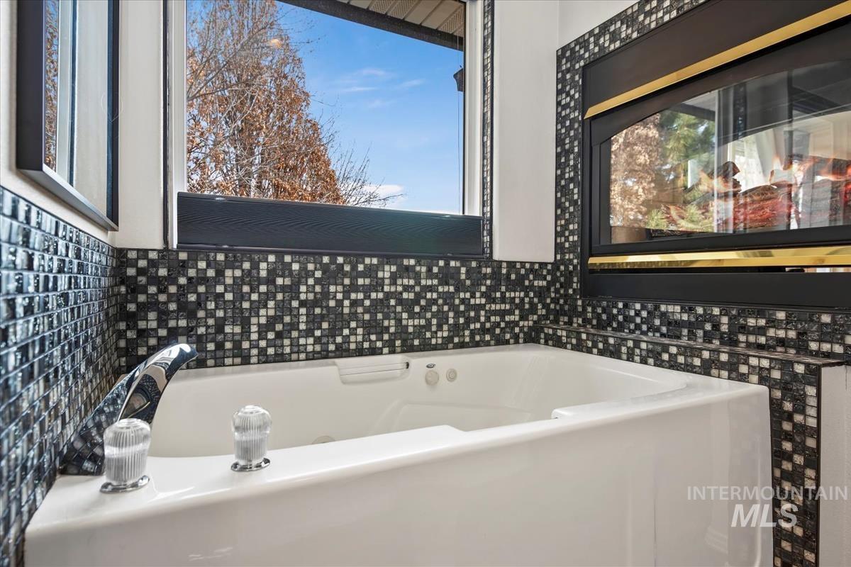 4350 South Redhawk Way Boise, ID 83716 - Photo 33 of 50