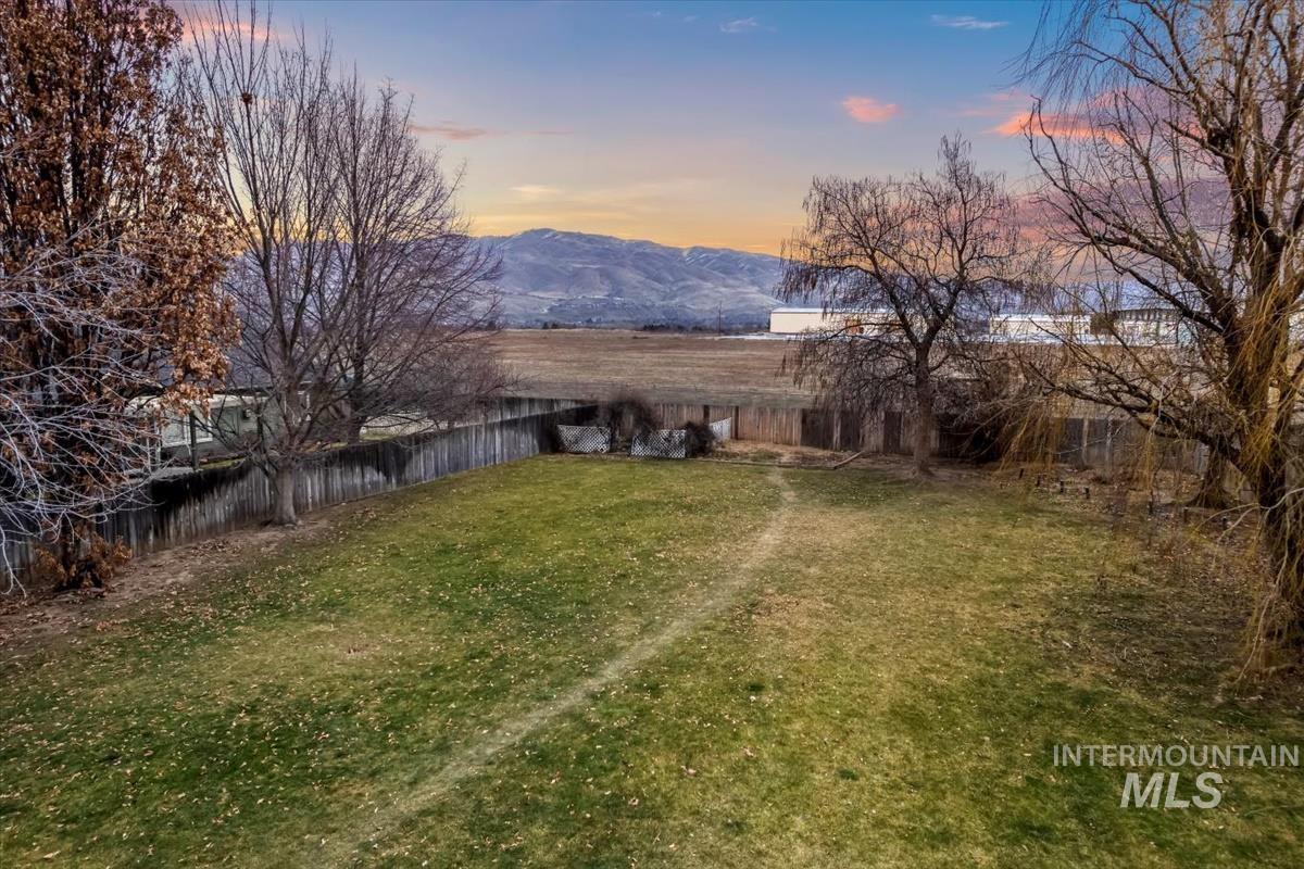 4350 South Redhawk Way Boise, ID 83716 - Photo 9 of 50