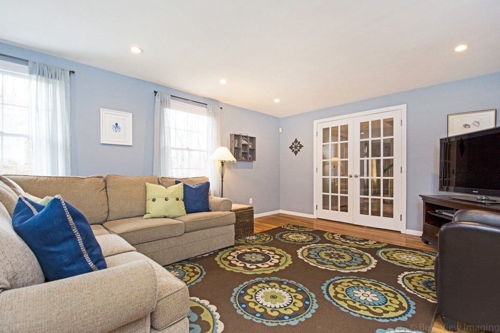 67 Dakin Road Sudbury, MA 01776 - Photo 4 of 30 Gallery Image 4