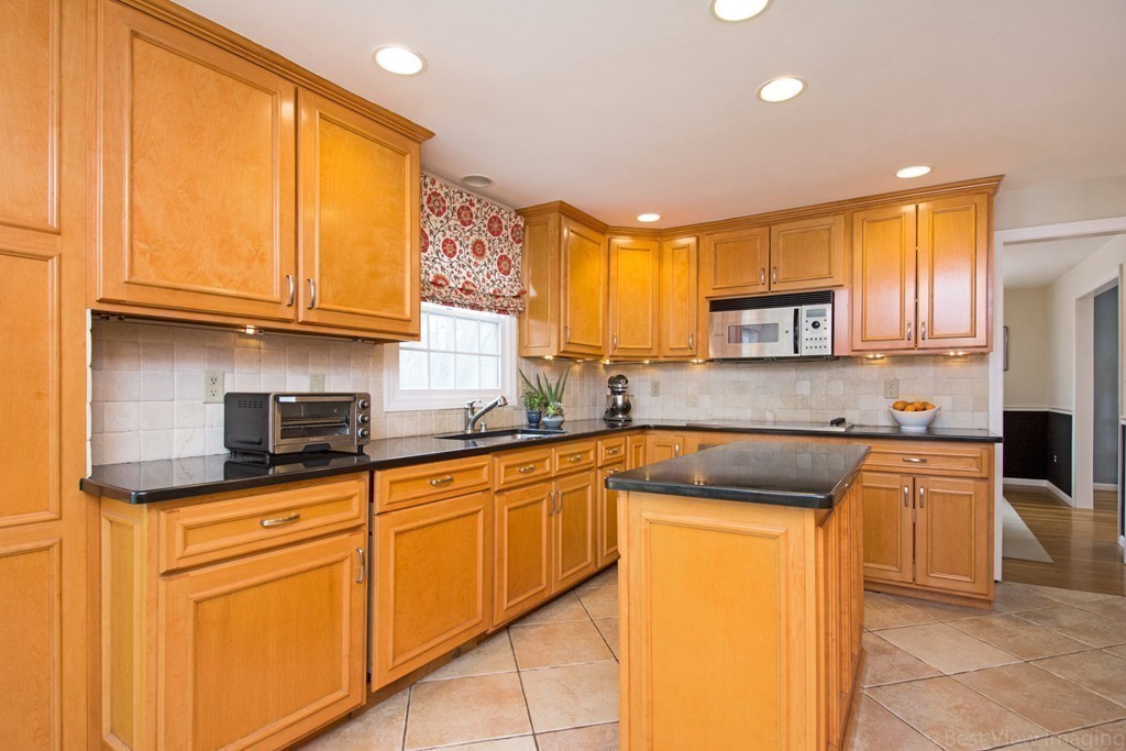67 Dakin Road Sudbury, MA 01776 - Photo 8 of 30 Gallery Image 8