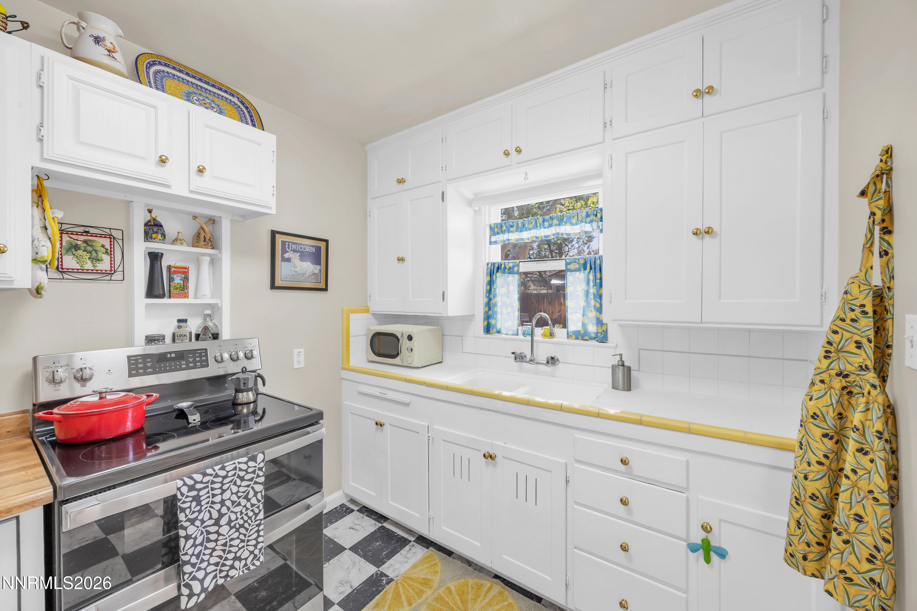 1671 Ordway Avenue Reno, NV 89509 - Photo 17 of 37 28_img_0954