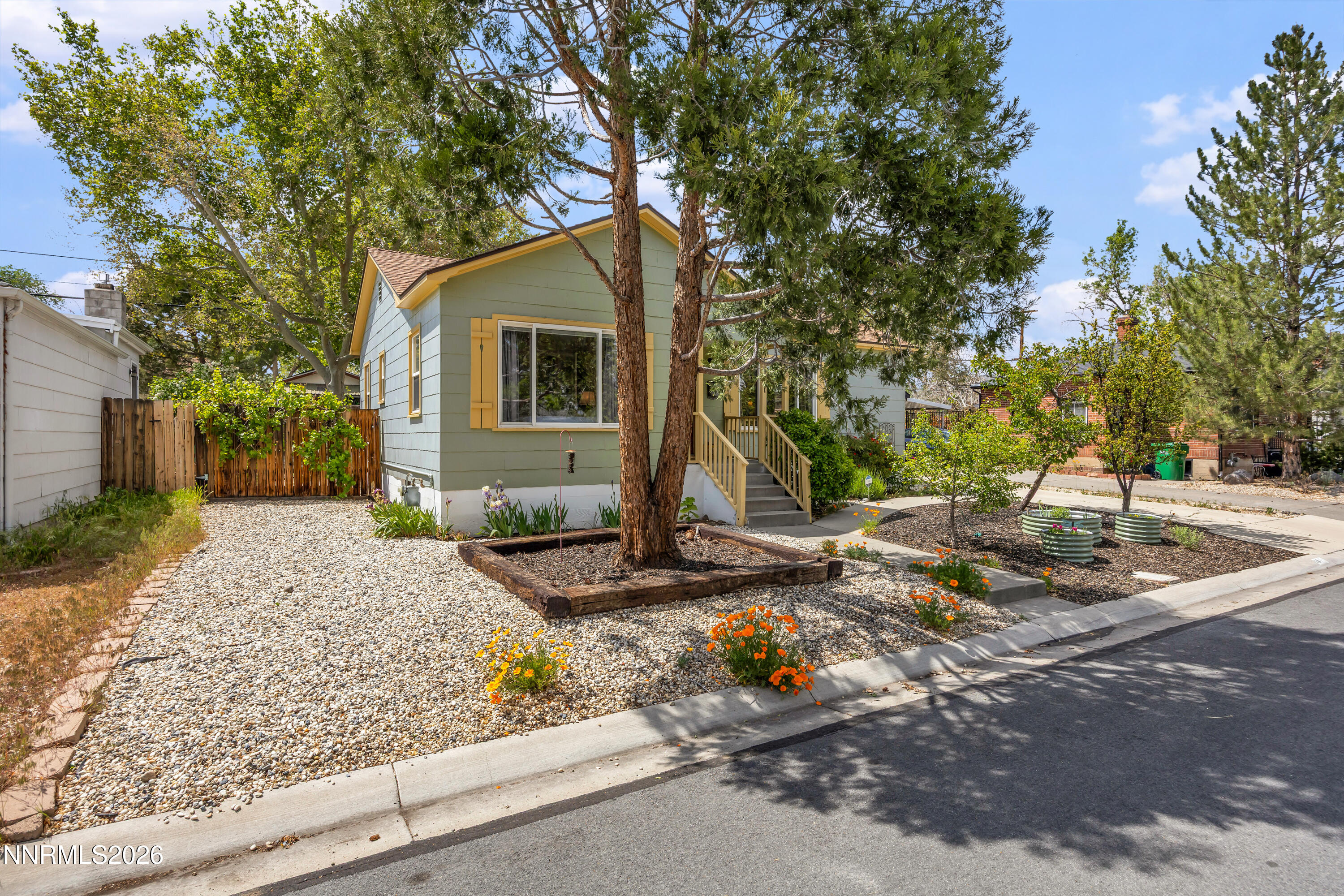 1671 Ordway Avenue Reno, NV 89509 - Photo 8 of 37 16_img_0860