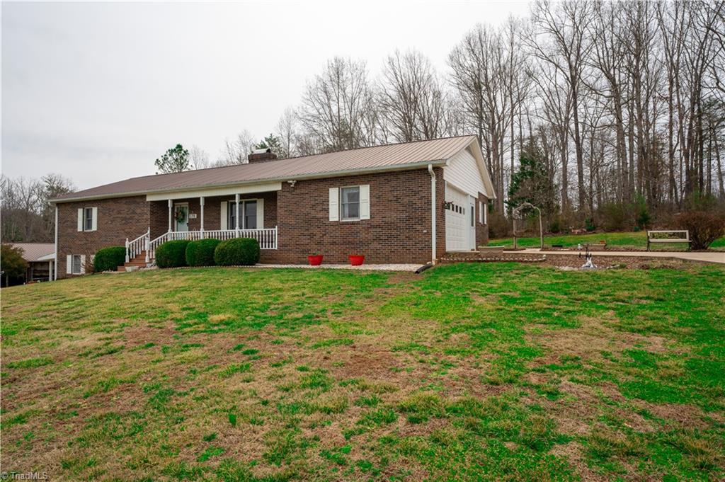 170 Bennett Road Rutherfordton, NC 28139 - Photo 3 of 28 front right side