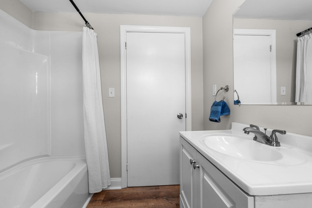 368 Read Street Somerset, MA 02726 - Photo 22 of 35 a bathroom with a sink and a bathtub