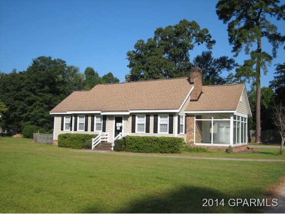 302 Wellesley Road Washington, NC 27889 - Photo 1 of 16 Primary Photo