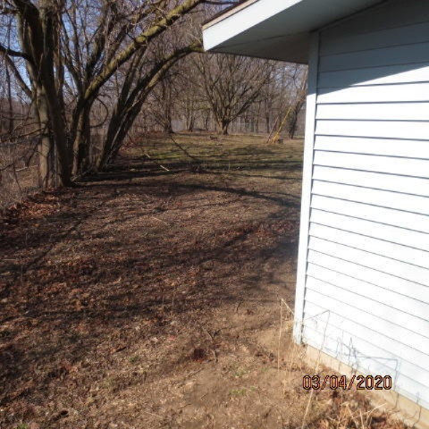 6184 Becht Road Coloma, MI 49038 - Photo 4 of 27 IMG_5570