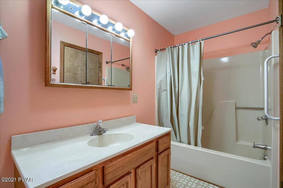 175 Schocopee Road Milford, PA 18337 - Photo 25 of 34 25-HTV1020