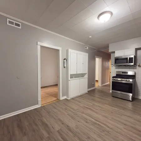 $1,400 | 4232 South California Avenue, Unit 1, Chicago, IL 60632