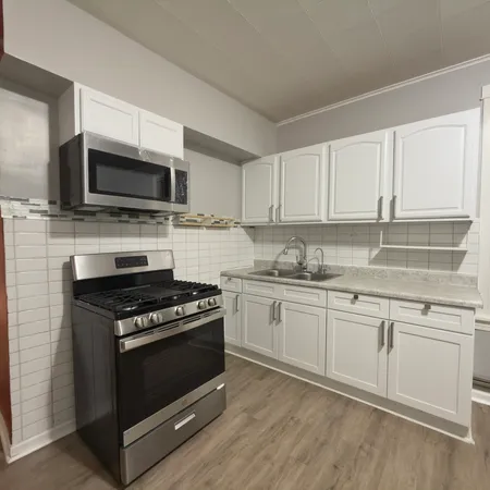 $1,400 | 4232 South California Avenue, Unit 1, Chicago, IL 60632