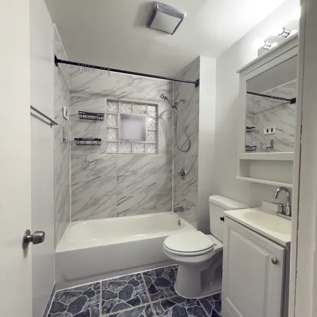 $1,400 | 4232 South California Avenue, Unit 1, Chicago, IL 60632
