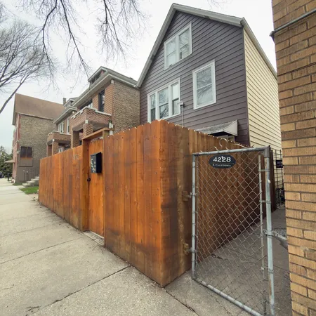 $1,400 | 4232 South California Avenue, Unit 1, Chicago, IL 60632