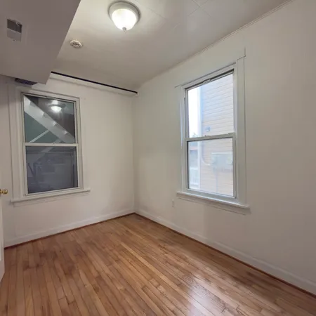 $1,400 | 4232 South California Avenue, Unit 1, Chicago, IL 60632