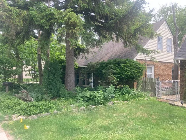 $155,000 | 7825 41st Place, Lyons, IL 60534