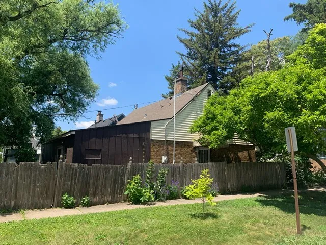 $155,000 | 7825 41st Place, Lyons, IL 60534