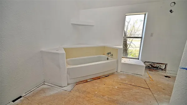 $40,000 | 404 Hall Street, Montague, TX 76251