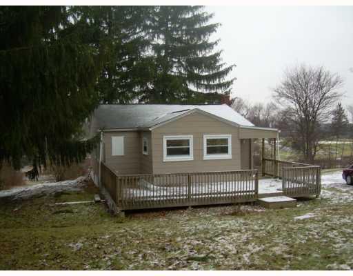 747 Pittsburgh Road Butler, PA 16002 - Photo 2 of 7 Exterior Back.