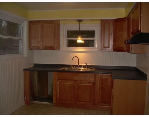 747 Pittsburgh Road Butler, PA 16002 - Photo 5 of 7 Kitchen.