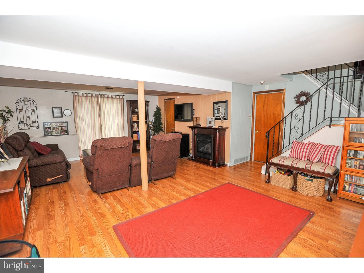 554 Lowell Road Warminster, PA 18974 - Photo 19 of 23