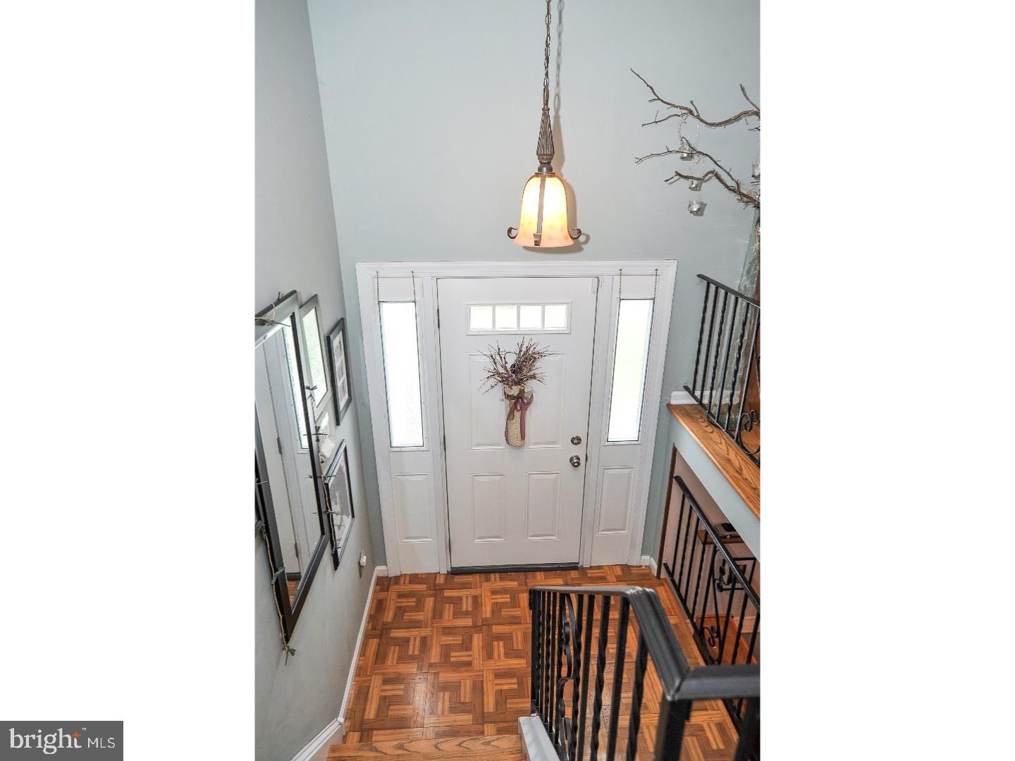 554 Lowell Road Warminster, PA 18974 - Photo 2 of 23