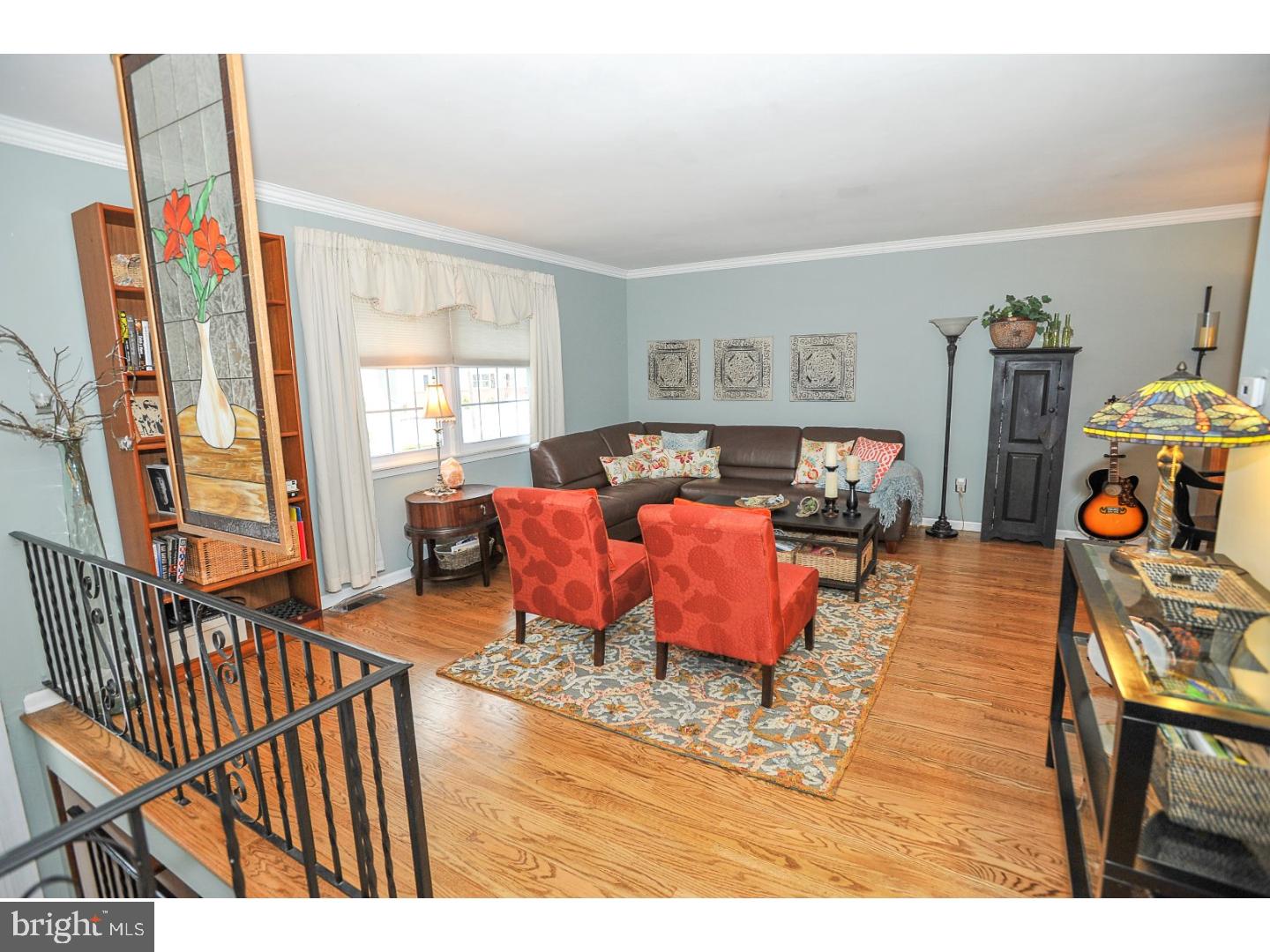 554 Lowell Road Warminster, PA 18974 - Photo 3 of 23