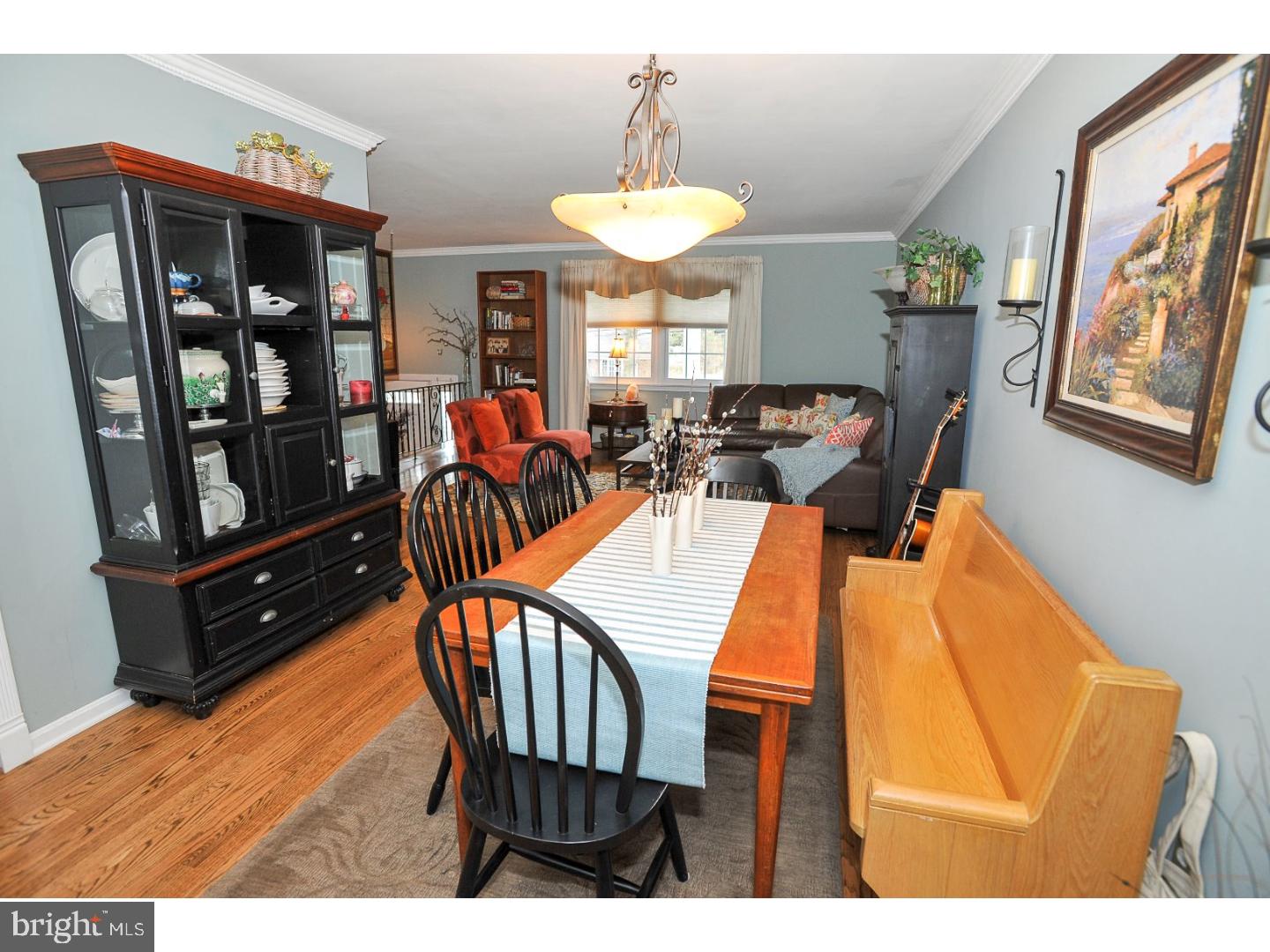 554 Lowell Road Warminster, PA 18974 - Photo 6 of 23