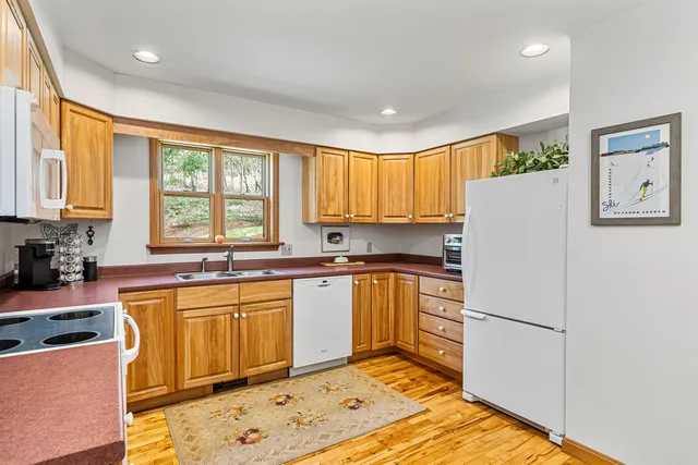 $998,000 | 103 Foxfire Lane, Stowe, VT 05672