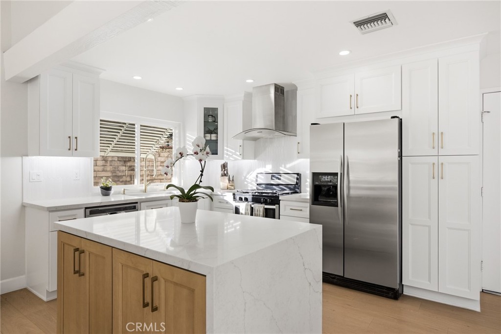 2961 Stacy Drive Simi Valley, CA 93063 - Photo 12 of 26