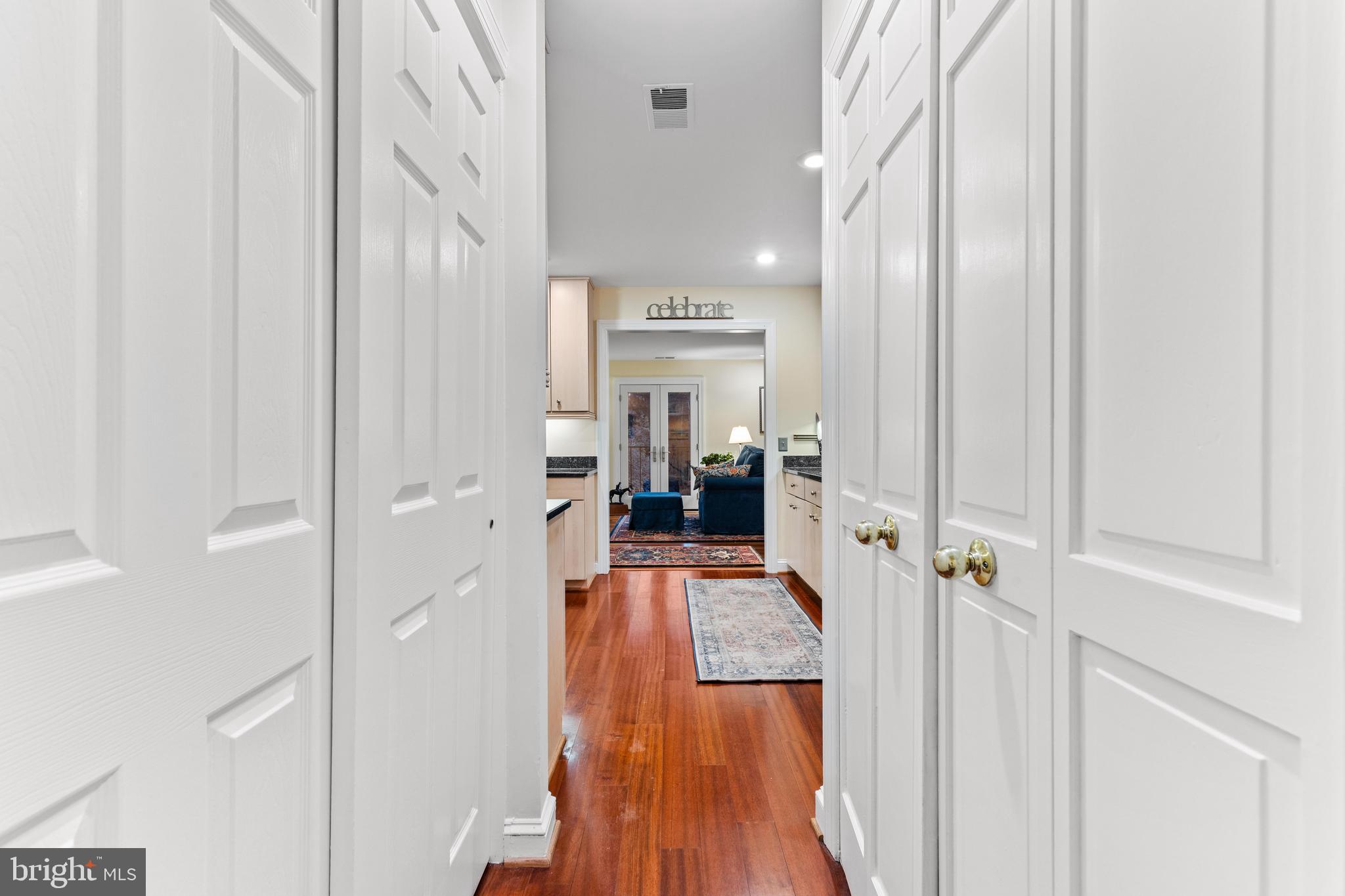 11 Devon Hill Road, Unit B9 Baltimore, MD 21210 - Photo 12 of 41 Gallery Image 12