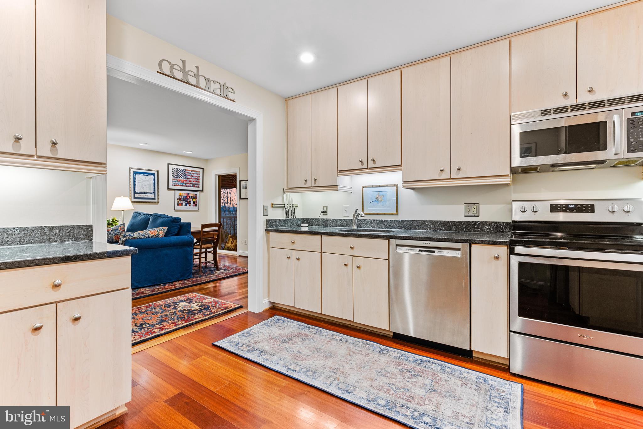 11 Devon Hill Road, Unit B9 Baltimore, MD 21210 - Photo 17 of 41 Gallery Image 17