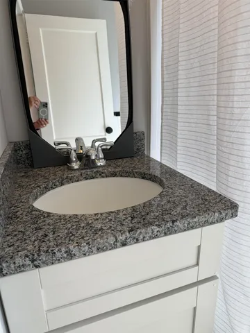 $2,000 | 1567 Paule Avenue, Manchester, NH 03104