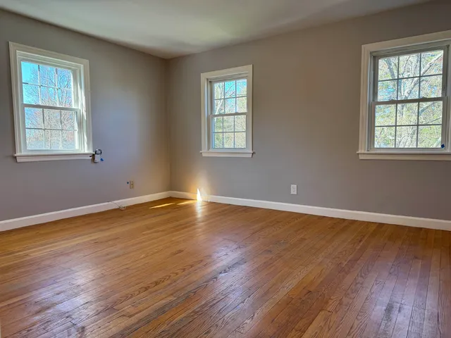 $2,000 | 1567 Paule Avenue, Manchester, NH 03104