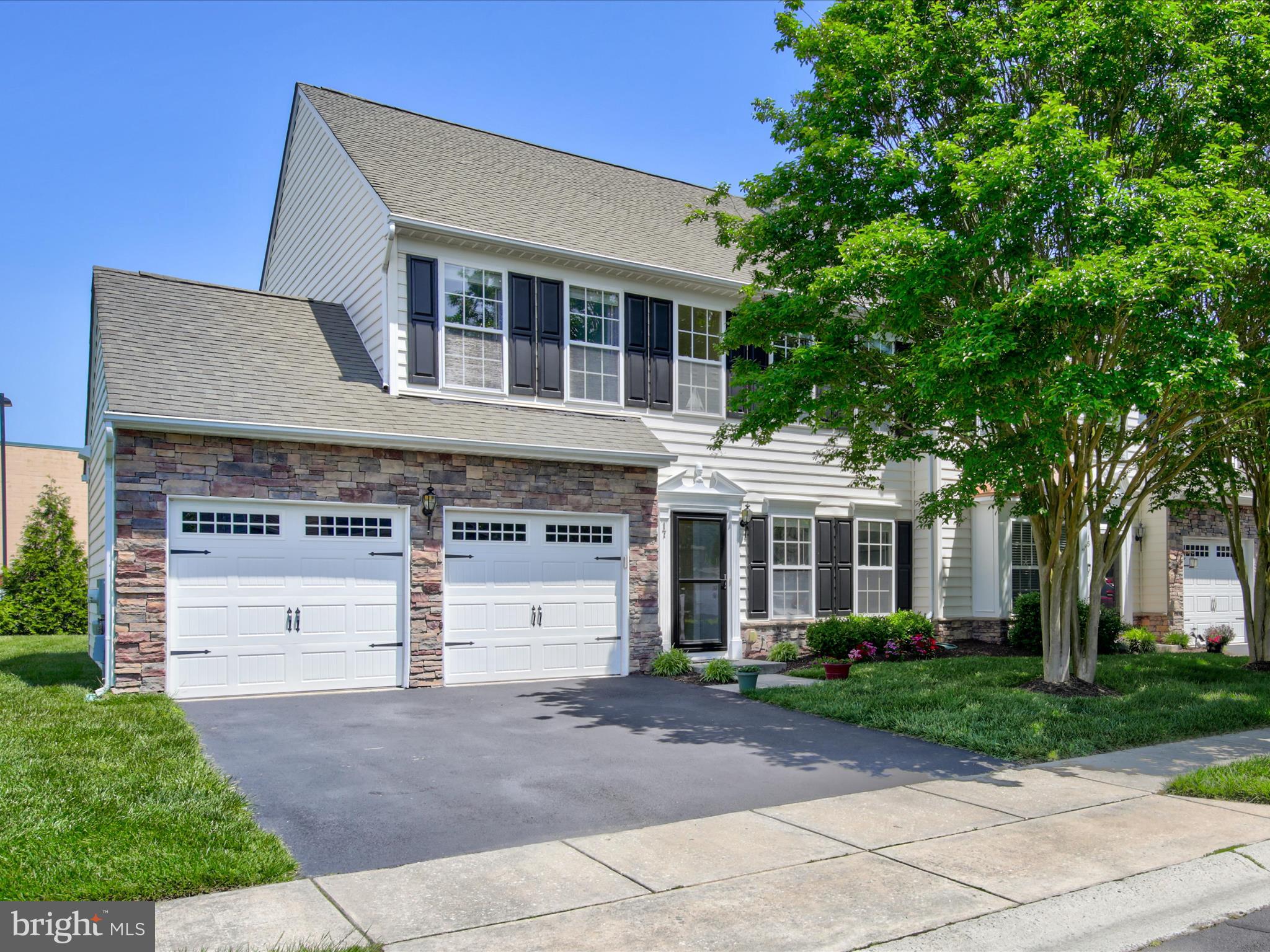 Welcome to 17 Thornberry Rd #7