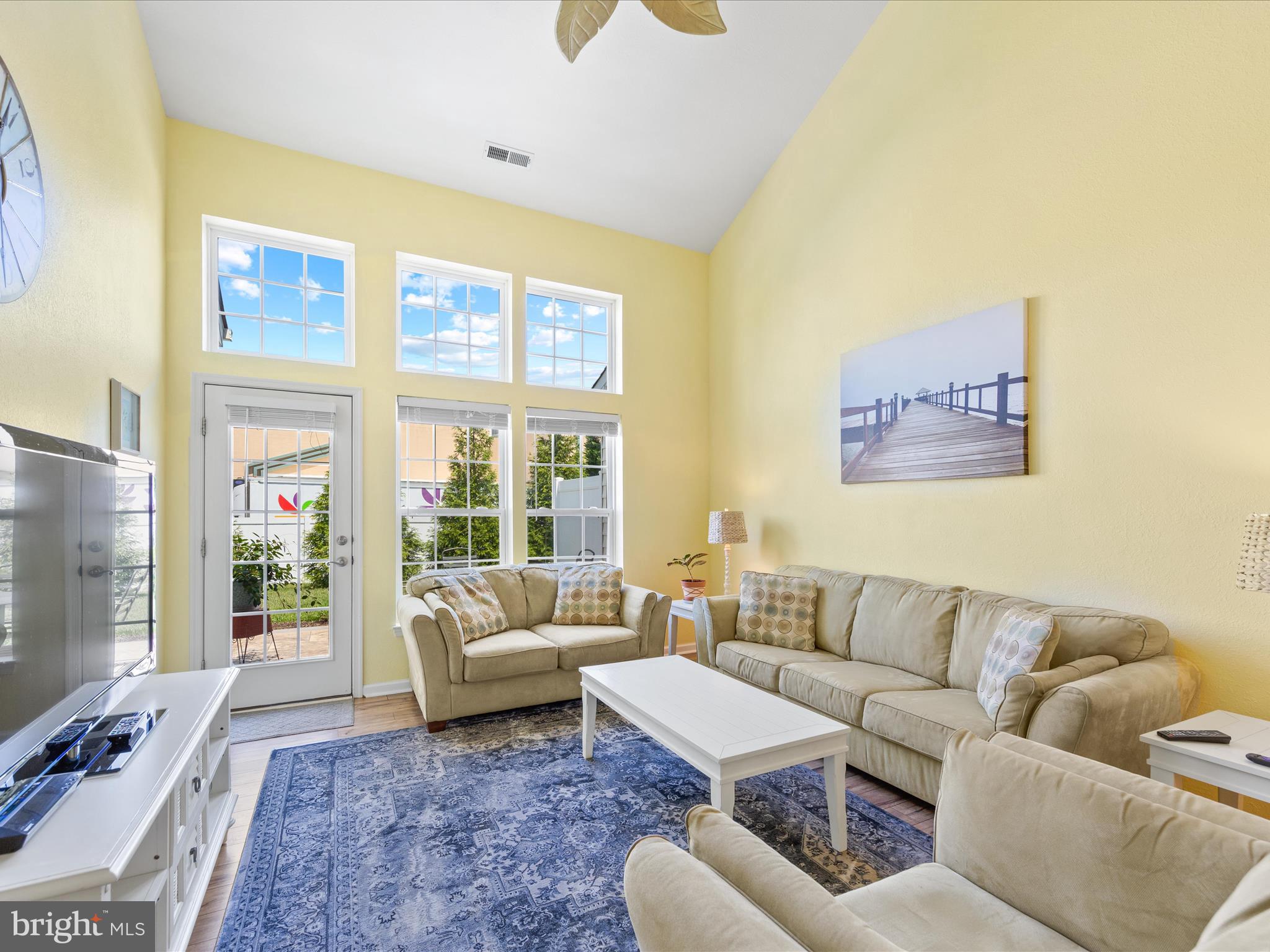 17 Thornberry Road, Unit 7 Millville, DE 19967 - Photo 9 of 46 Living Room