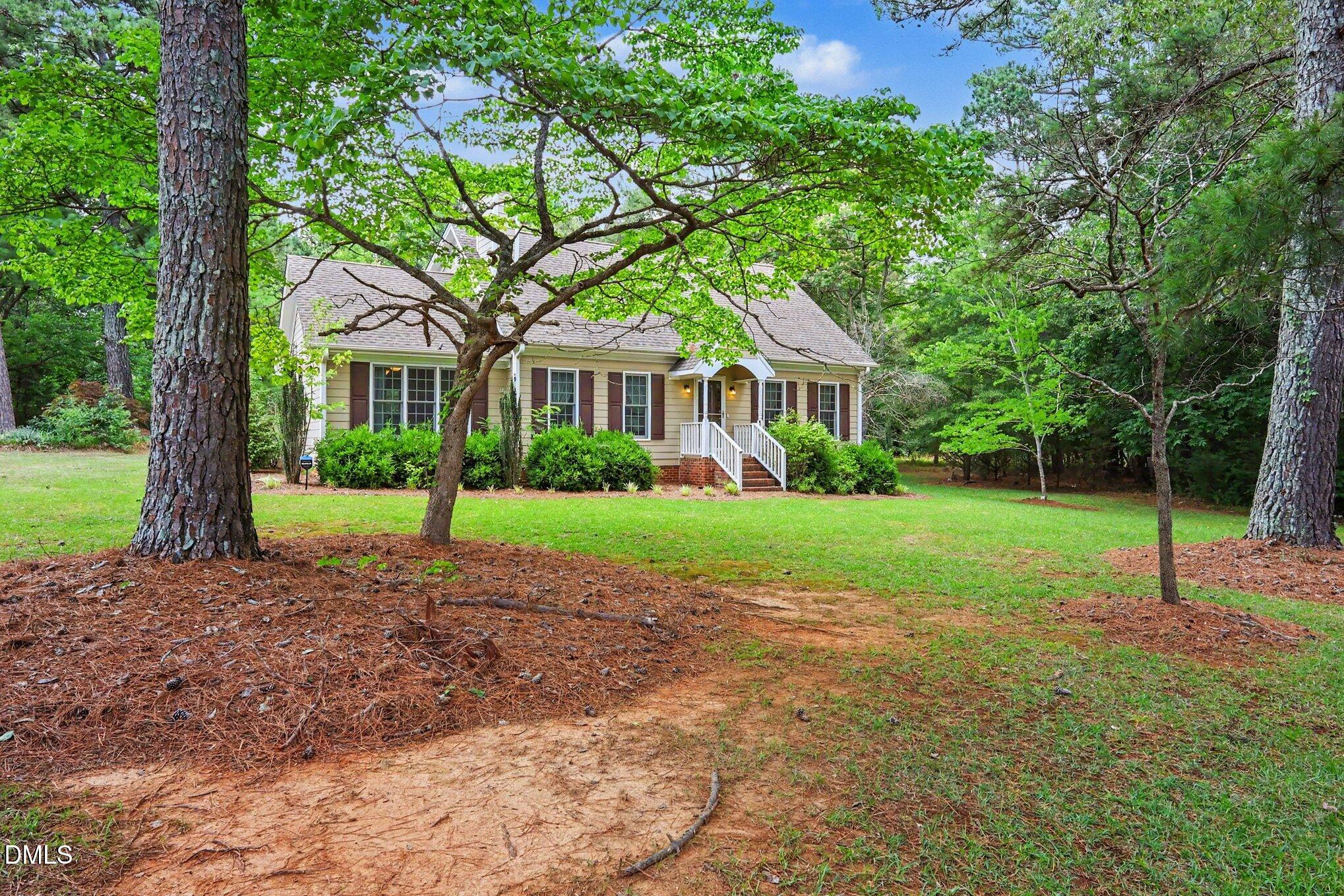 7621 Old Baucom Road Raleigh, NC 27610 - Photo 5 of 35 005_file_5087