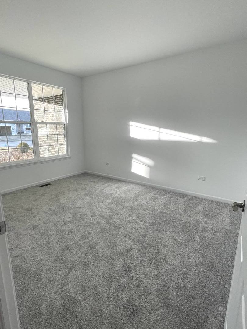 489 Ridge Road Bolingbrook, IL 60440 - Photo 9 of 15