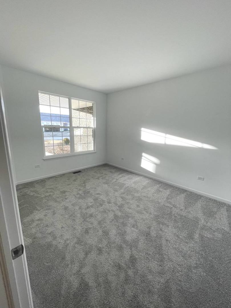 489 Ridge Road Bolingbrook, IL 60440 - Photo 10 of 15