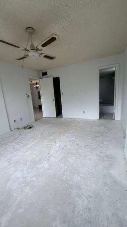 $159,999 | 105 Royal Park Drive, Unit 3A, Oakland Park, FL 33309