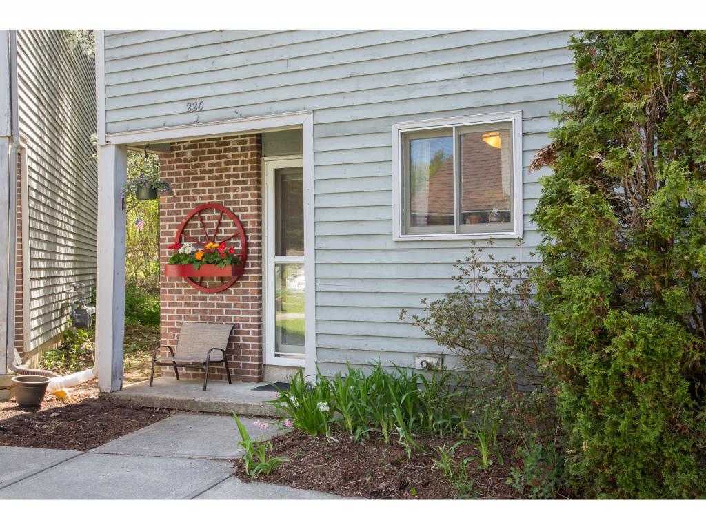 220 Locust Hill Road, Unit 220 Shelburne, VT 05482 - Photo 1 of 15 Gallery Image 1