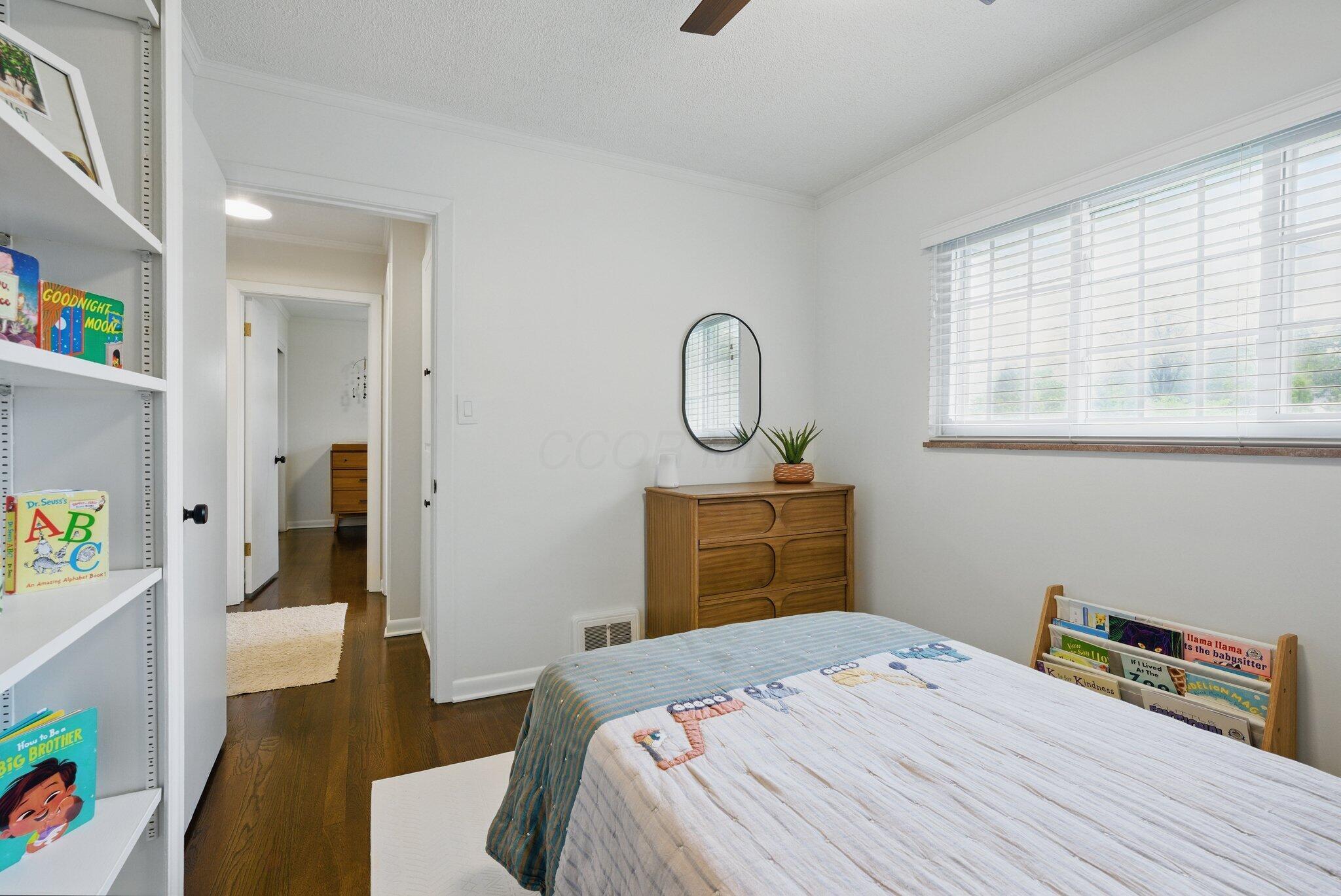 2030 Milden Road Columbus, OH 43221 - Photo 20 of 58 Bedroom 3