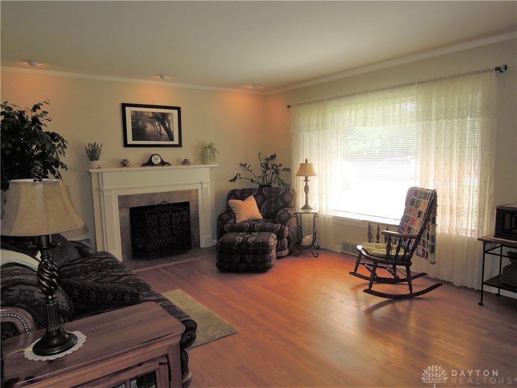 241 East Social Row Road Dayton, OH 45458 - Photo 11 of 38 Gallery Image 11